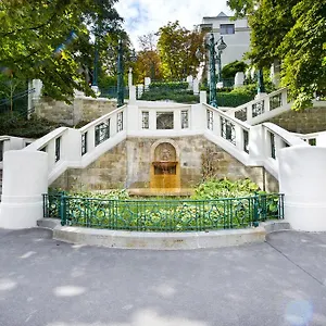 4* Hotel Strudlhof